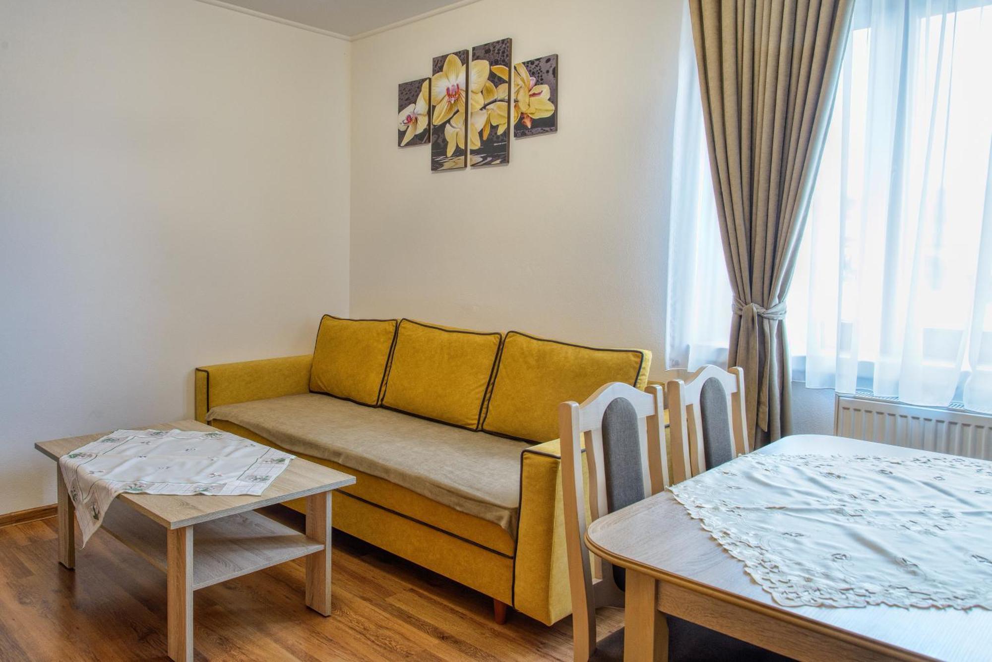 Vela Apartment Maly Slavkov Bagian luar foto
